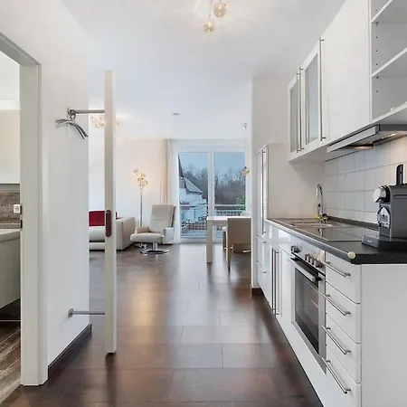 Rebweg Mit Balkon Und Kostenlosem Parkplatz Appartamento