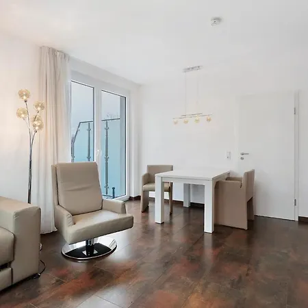 Rebweg Mit Balkon Und Kostenlosem Parkplatz Appartamento